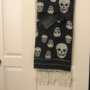 Skull Throw Blanket